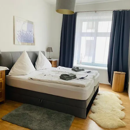 Modernes 65qm Im Herzen Schwerins * Σβερίν