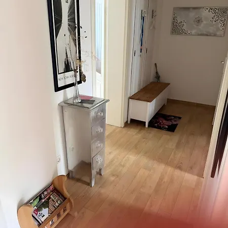 Modernes 65qm Im Herzen Schwerins Διαμέρισμα